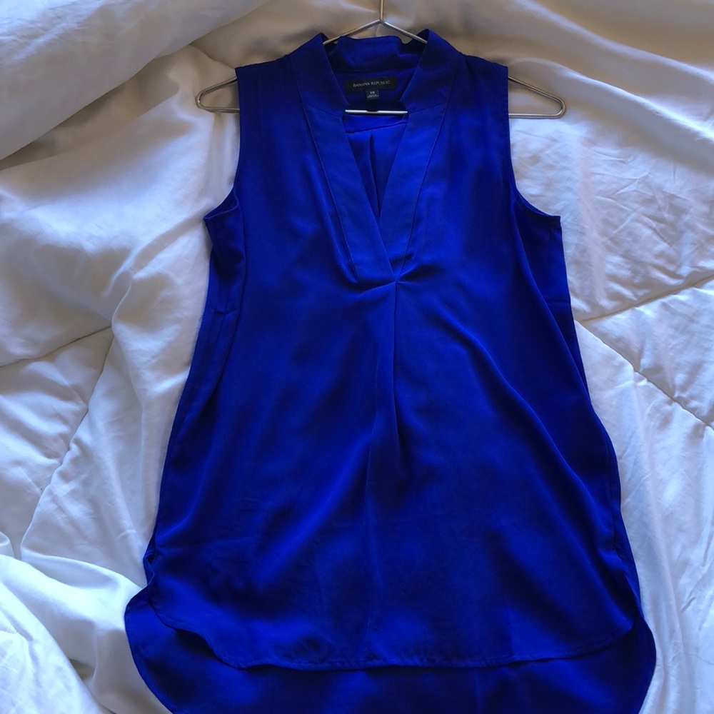 Banana republic deep V neck blouse